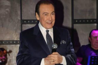 Τέλος το τραγούδι για τον Τόλη Βοσκόπουλο; - Του το απαγόρευσαν οι γιατροί