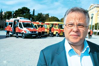 Δύσκολη μάχη για την υγεία του δίνει ο «πατέρας» του «Χαμόγελου του παιδιού»