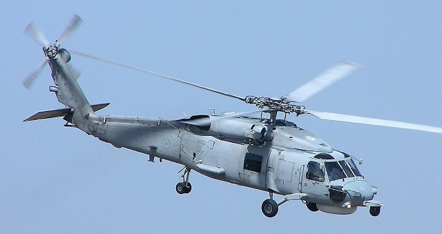 Μεταφορά 61χρονου από τη Μήλο στην Αθήνα με ελικόπτερο ΝH-90 της Αεροπορίας Στρατού