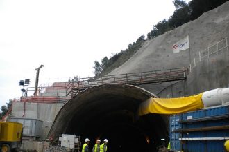 Δεύτερο μπλόκο από το Ελεγκτικό Συνέδριο στο σιδηροδρομικό τμήμα Ψαθόπυργος - Ρίο