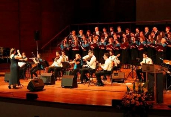 Διήμερη "βόλτα" στο Φεγγάρι από τη μεικτή χορωδία του Πανεπιστημίου Πατρών