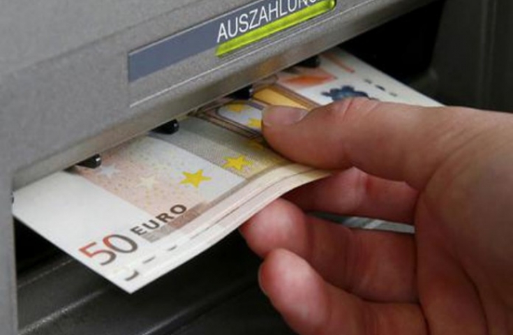 Ανατροπές στα capital controls