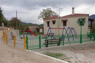 Νέα παιδική χαρά στο Μάνεσι Καλαβρύτων