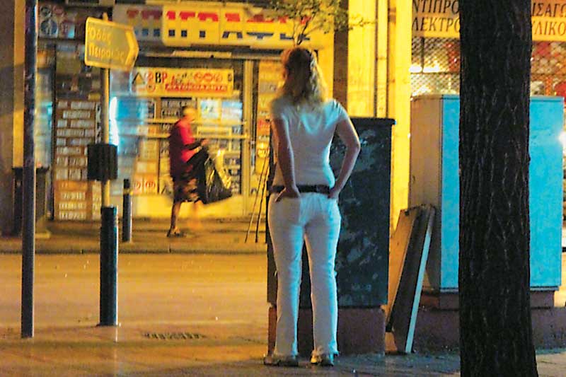 Πάτρα: Εκδίδονται για 5€ - Η πορνεία στα χρόνια της κρίσης - Τι έδειξε έρευνα