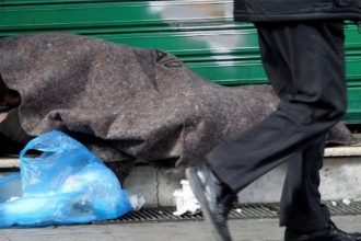 Έλληνες το 62% των αστέγων στην Αθήνα - Σοκάρουν τα στοιχεία έρευνας