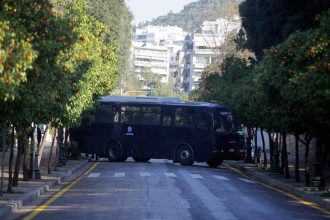Δρακόντεια μέτρα από την ΕΛΑΣ- Εκλεισαν και τον Εθνικό Κήπο