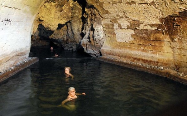 Ηλεία: Στις έξι Ιαματικές Πηγές της Ελλάδας τα Λουτρά Καϊάφα