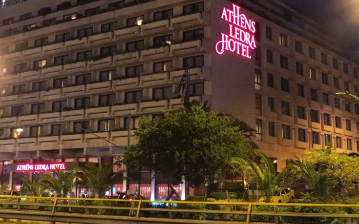«Λουκέτο» στο Athens Ledra - Διώχνουν τους πελάτες