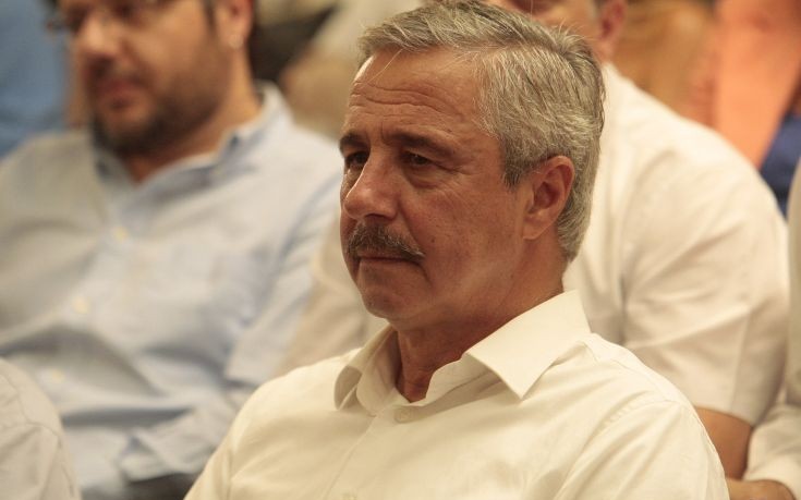 Γ. Μανιάτης: Ξέμειναν από καύσιμα συγκοινωνίες και κυβέρνηση