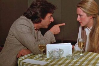 Με χαστούκιζε, με χλεύαζε: Βιογραφία της Μέριλ Στριπ 'αποκαθηλώνει' τον Ντάστιν Χόφμαν