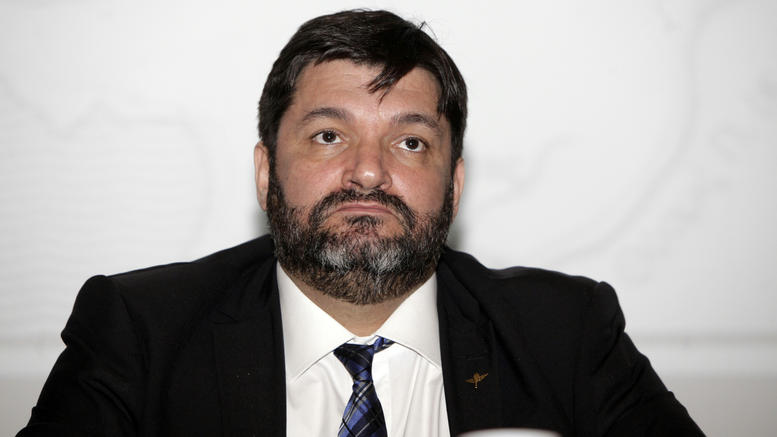 Ο Φαήλος Κρανιδιώτης ίδρυσε τη "Νέα Δεξιά"