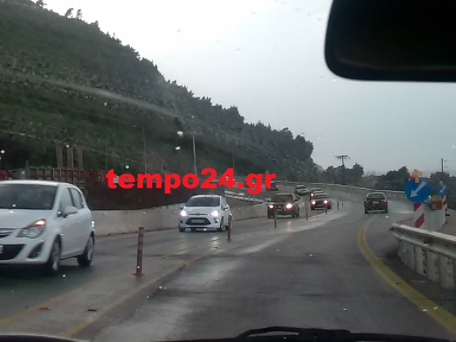 Σήμερα κορυφώνεται η επιστροφή των εκδρομέων του Πάσχα - Αυξημένα μέτρα της Τροχαίας - ΦΩΤΟ και ΒΙΝΤΕΟ