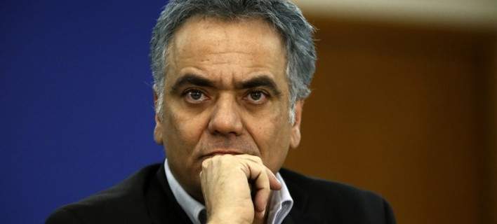 Δριμεία επίθεση Σκουρλέτη κατά Χρυσής Αυγής