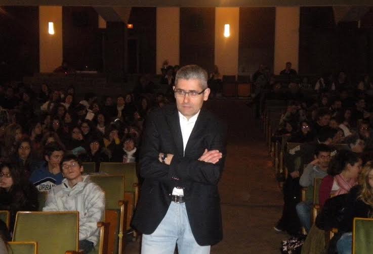 Αίγιο: Ομιλία για την σχολική βία του Αγγελου Τσιγκρή