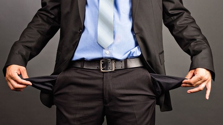 Επτά στους δέκα αδυνατούν να καταβάλουν φόρους και εισφορές