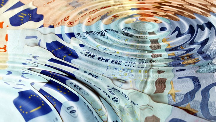 Mειώσεις σε συντάξεις αλλά και αυξήσεις μισθών «κρύβει» ο προϋπολογισμός του 2017