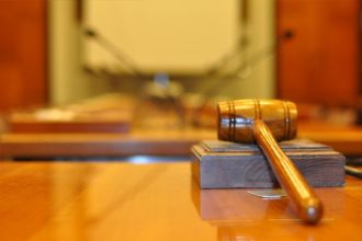 Σε δίκη παραπέμπεται 50χρονος που μπήκε στην ΕΛ.ΑΣ. με πλαστά δικαιολογητικά