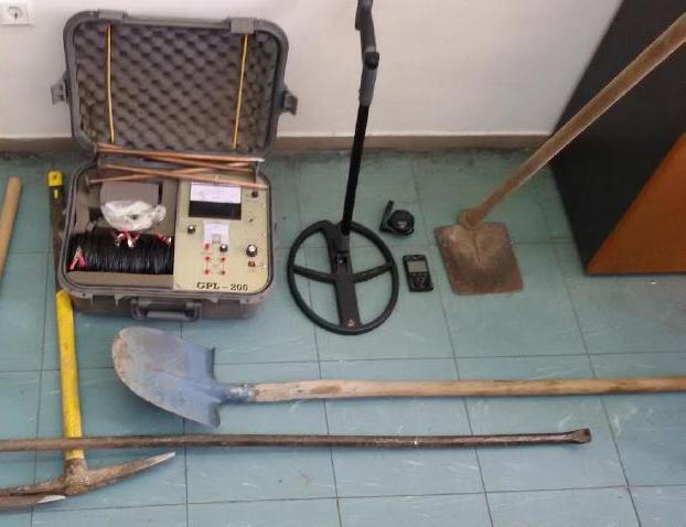 Aχαϊα: Προφυλακίστηκαν οι τρεις από τους πέντε λαθρανασκαφείς που εντοπίστηκαν στους Καμενιάνους