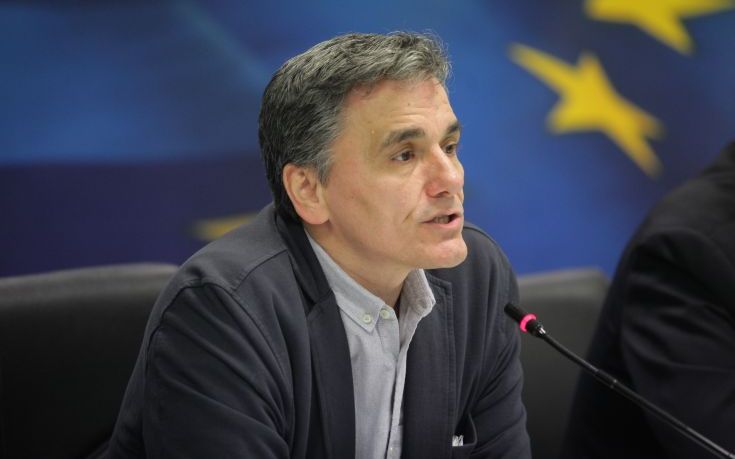 Ανησυχία του Ευ. Τσακαλώτου για το Brexit