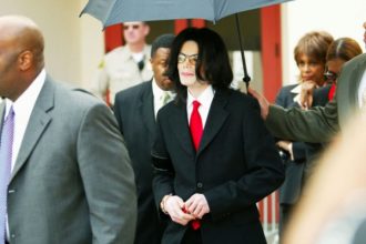 Ταινίες πορνό με ανήλικους στο σπίτι του Μάικλ Τζάκσον