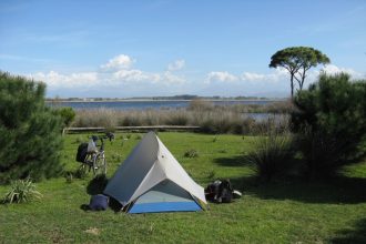 Ηλεία: Επ΄ αυτοφώρο οι συλλήψεις για πορνεία στη Στροφυλιά - Κάθε γυναίκα συνευρίσκονταν ερωτικά με δέκα άνδρες τη βραδιά με αντίτιμο 10 ευρώ ο καθένας