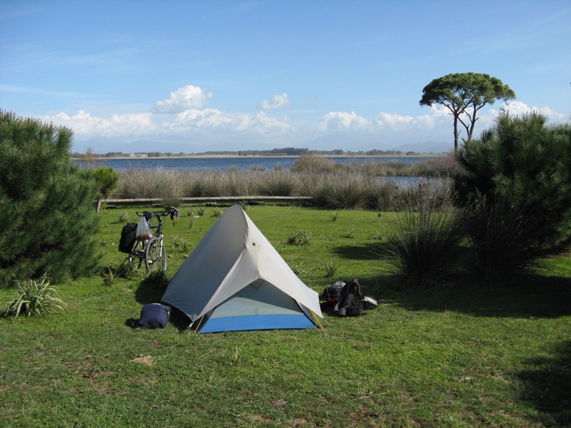 Ηλεία: Επ΄ αυτοφώρο οι συλλήψεις για πορνεία στη Στροφυλιά - Κάθε γυναίκα συνευρίσκονταν ερωτικά με δέκα άνδρες τη βραδιά με αντίτιμο 10 ευρώ ο καθένας
