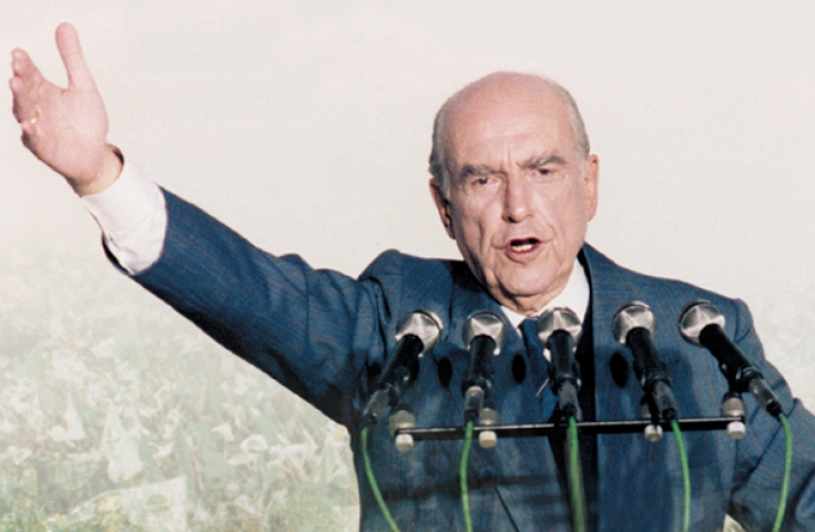 Αχαΐα: Πολιτικό μνημόσυνο για τα 20 χρόνια από το θάνατο του Ανδρέα Παπανδρέου στο Καλέντζι