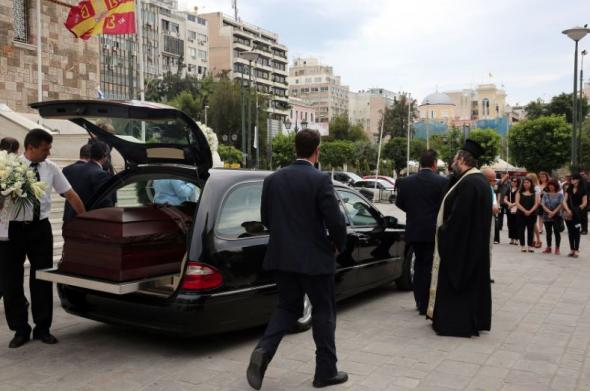 Το τελευταίο "αντίο" στον εκδότη Παναγιώτη Μαυρίκο - ΔΕΙΤΕ ΦΩΤΟΓΡΑΦΙΕΣ