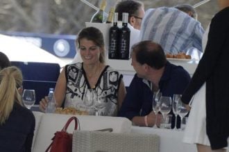 Νέος έρωτας για την Αθηνά Ωνάση; H αμήχανη συνάντηση με τον Αλβάρο - ΦΩΤΟΓΡΑΦΙΕΣ