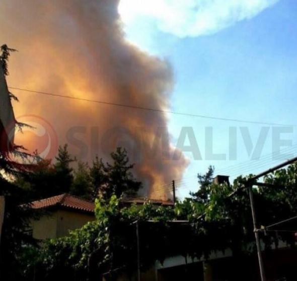 Κύπρος: Κινδύνεψαν σπίτια από την φονική πυρκαγιά – Έτοιμη να βοηθήσει δηλώνει η Τουρκία