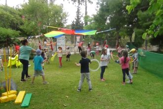 Πάτρα: Προσφυγόπουλα απο τη Μυρσίνη στο 7ο Παιδικό Φεστιβάλ