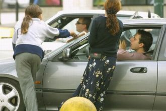 Πάτρα: Συναγερμός στην Αστυνομία για πασίγνωστο βουλευτή της Χρυσής Αυγής-Άνδρες της ΟΠΚΕ ακροβολίστηκαν στο κέντρο της πόλης