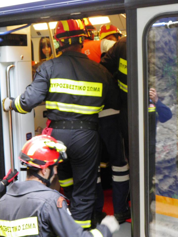 ΤΡΑΓΩΔΙΑ: Νεκρός βρέθηκε ο 9χρονος Βασίλης Σκανδάλης που αγνοείτο από το μεσημέρι στην θέση "Σιφώνι" στον Βουραϊκό-Όλα δείχνουν οτι έπεσε στο κενό