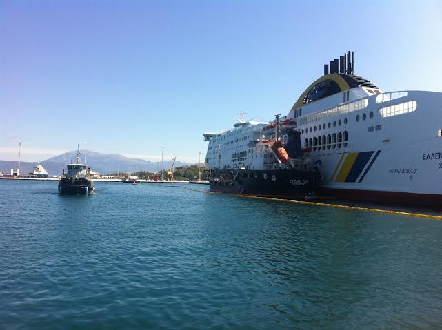 Διαρροή πετρελαιοειδών στο λιμάνι της Πάτρας - Συναγερμός στις Αρχές - ΤΟ ΣΕΝΑΡΙΟ ΑΣΚΗΣΗΣ - ΦΩΤΟΓΡΑΦΙΕΣ