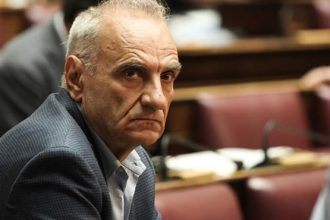 Τα πυροσβεστικά αεροσκάφη στη επίκεντρο συζήτησης του Γ. Βαρεμένου με τον αρχηγό ΓΕΑ