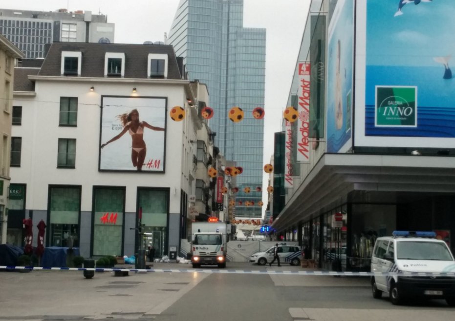 Απειλή για βόμβα σε εμπορικό κέντρο στις Βρυξέλλες