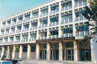 Αγρίνιο: Συμπλοκή σε δίκη μέλους της Χρυσής Αυγής