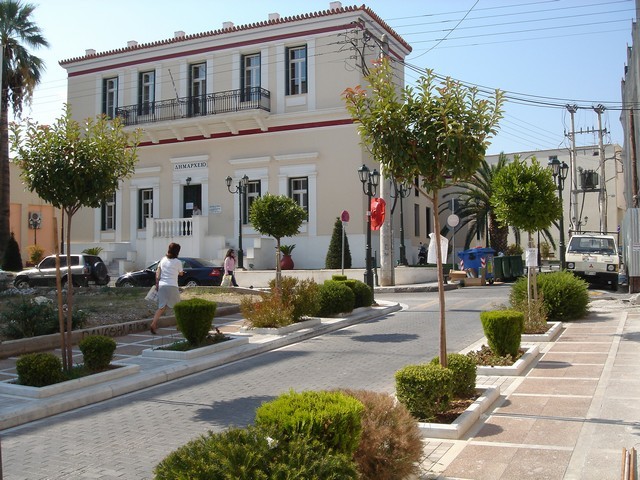 Στο παλιό κτίριο του ΙΚΑ Αιγίου μεταφέρονται νέες δημοτικές υπηρεσίες