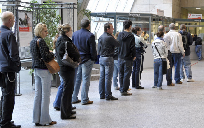 Σε ιστορικά χαμηλά η ανεργία στη Γερμανία