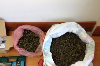 Πάτρα: Έκρυβαν 5 κιλά χασίς σε σπίτι χωρίς ρεύμα! Συνελήφθησαν δύο Αλβανοί