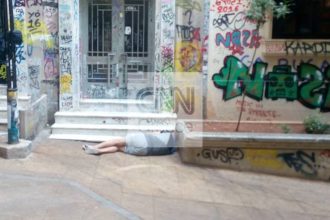 Όπλα βρέθηκαν στο σπίτι του 36χρονου που εκτέλεσαν εν ψυχρώ στα Εξάρχεια