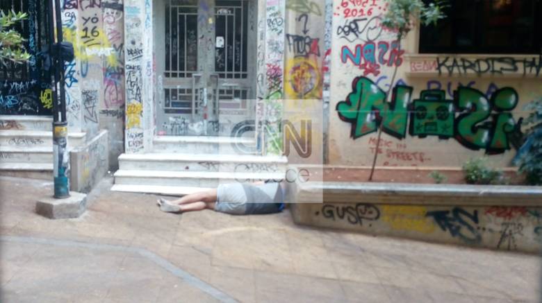 Όπλα βρέθηκαν στο σπίτι του 36χρονου που εκτέλεσαν εν ψυχρώ στα Εξάρχεια