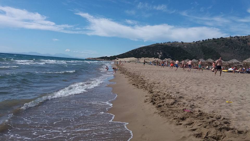 Χαμός στην Καλογριά! Για πολλούς η πρώτη βουτιά του καλοκαιριού! ΦΩΤΟΓΡΑΦΙΕΣ