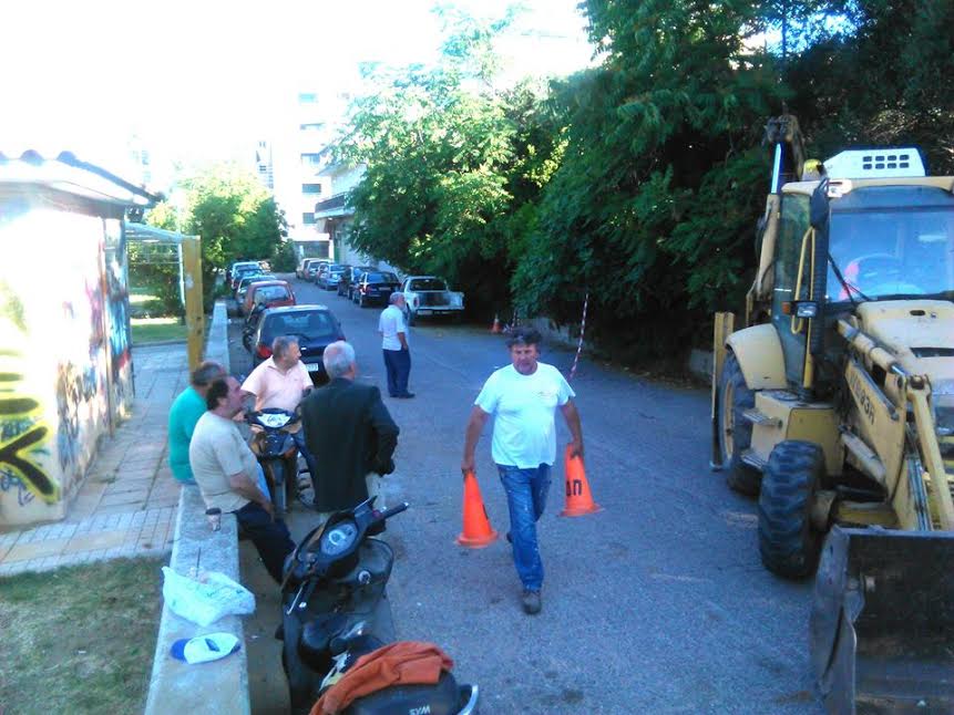 Πάτρα: Συνεργεία του Δήμου καθαρίζουν το Καραμανδάνειο