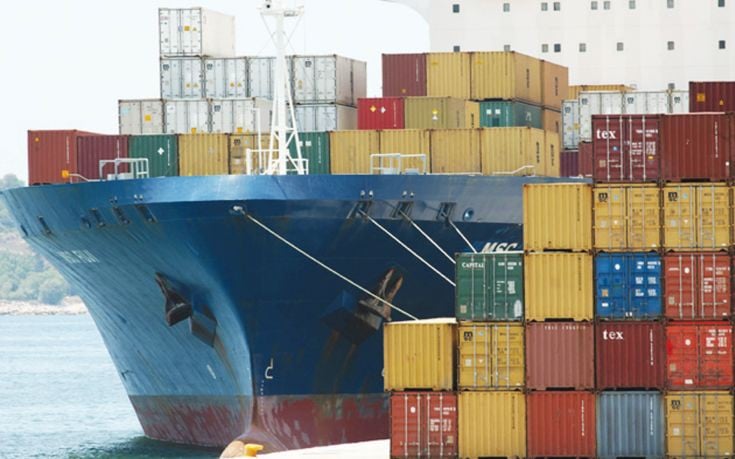 Πειραιάς: Κοντέινερ γεμάτα στρατιωτικό υλικό και πυρομαχικά εντοπίστηκαν σε πλοίο