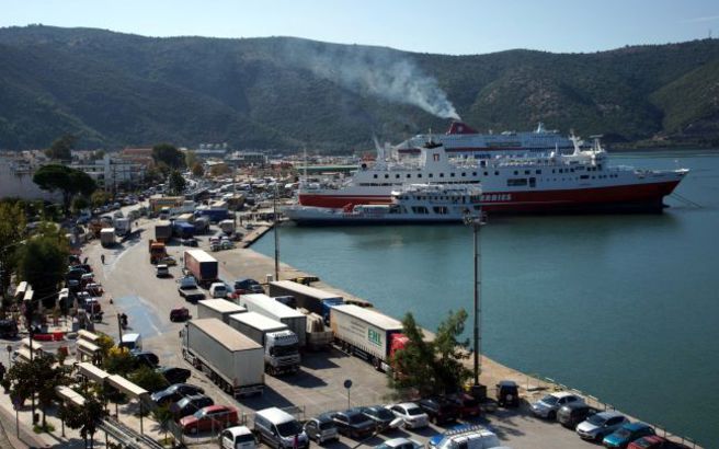 Ηγουμενίτσα: Περισσότερα από 50.000 πακέτα λαθραίων τσιγάρων μέσα σε νταλίκα