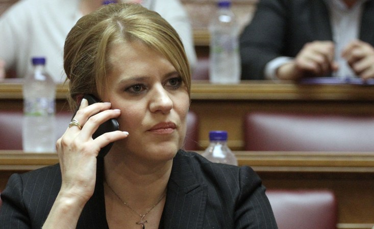 Πάτρα: Ερχεται στην Πάτρα η Θεοδώρα Τζάκρη με ανακοινώσεις για τη βιομηχανική πολιτική