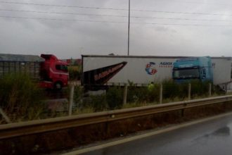 "Δίπλωσε" νταλίκα στον Περιφερειακό της Θεσσαλονίκης