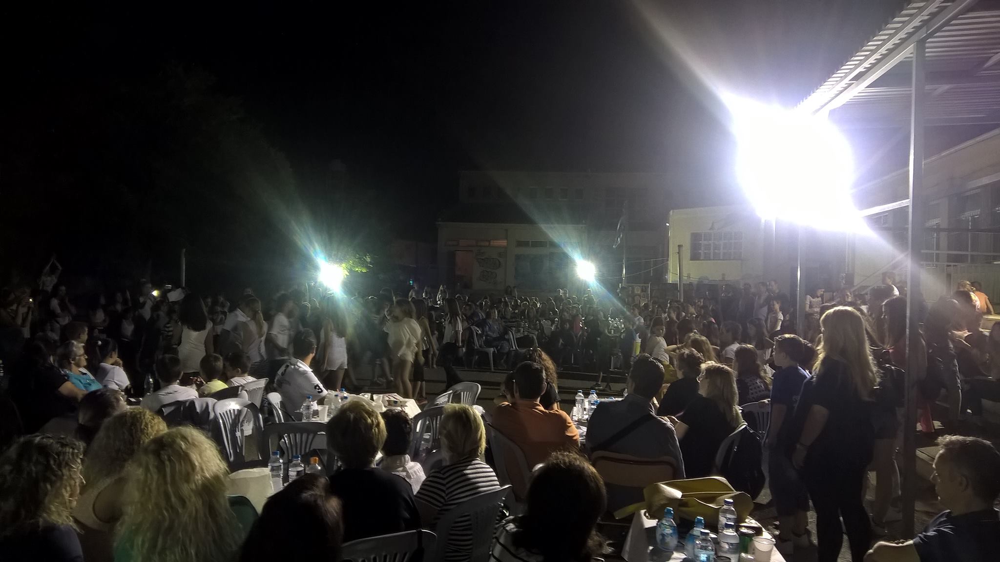 Πάτρα: Παραδόθηκε ο 17χρονος "μηχανόβιος" που σκόρπισε τον πανικό σε σχολική γιορτή και έστειλε στο Νοσοκομείο ένα μικρό παιδί