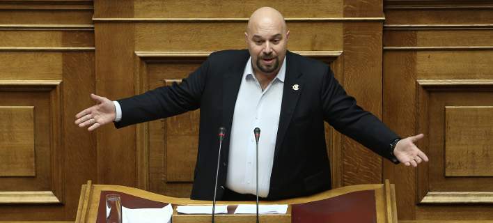 "Γαλλικά"... στη Βουλή! "Βούλωσέ το ρε καραγκιόζη" - "Άι γα...... ρε"! ΔΕΙΤΕ ΒΙΝΤΕΟ